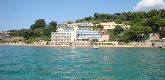 Summit hotel